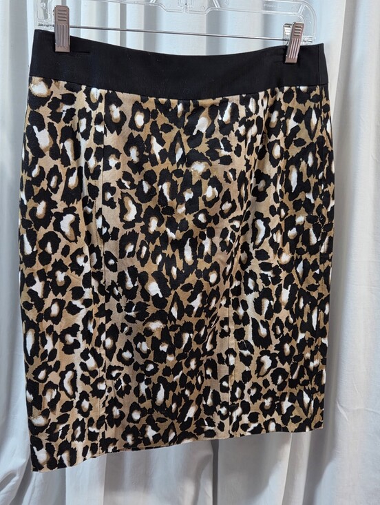 White House Black Market Dresses & Skirts - White House Black Market Leopard Print Pencil Skirt in Black and Tan